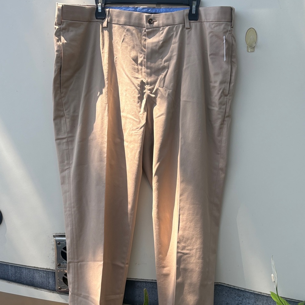 Brooks Brothers Khaki Chino Pants in Tan
